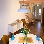 Haus Apfelbluete *