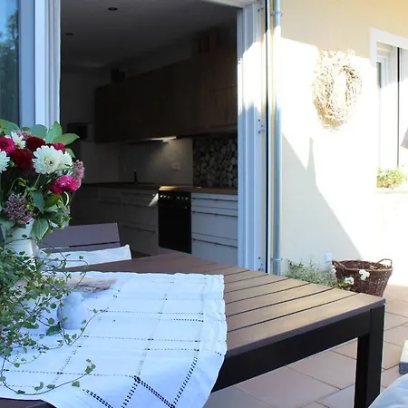 Haus Apfelbluete 랑게나르겐