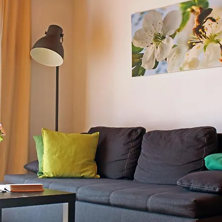 Haus Apfelbluete * 랑게나르겐