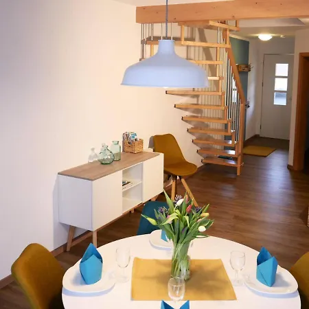 Haus Apfelbluete *