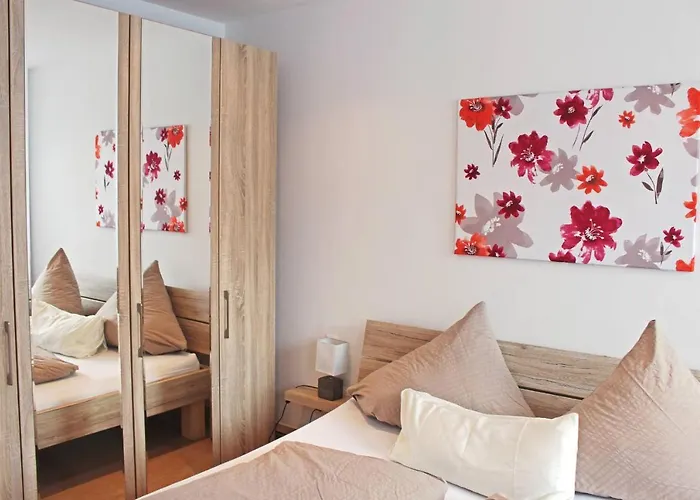 Haus Apfelbluete * 랑게나르겐